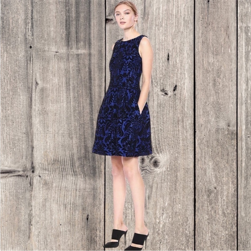 TAYLOR Navy Blue Patterned Embossed Floral Dress Size 13 - Picture 5 of 5